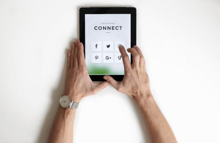 Social Commerce in Mobile Commerce